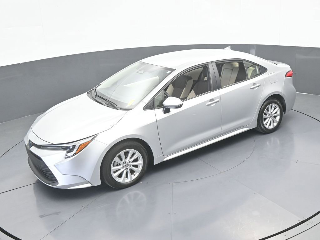 Used 2024 Toyota Corolla LE w/ LE Convenience Package image 36