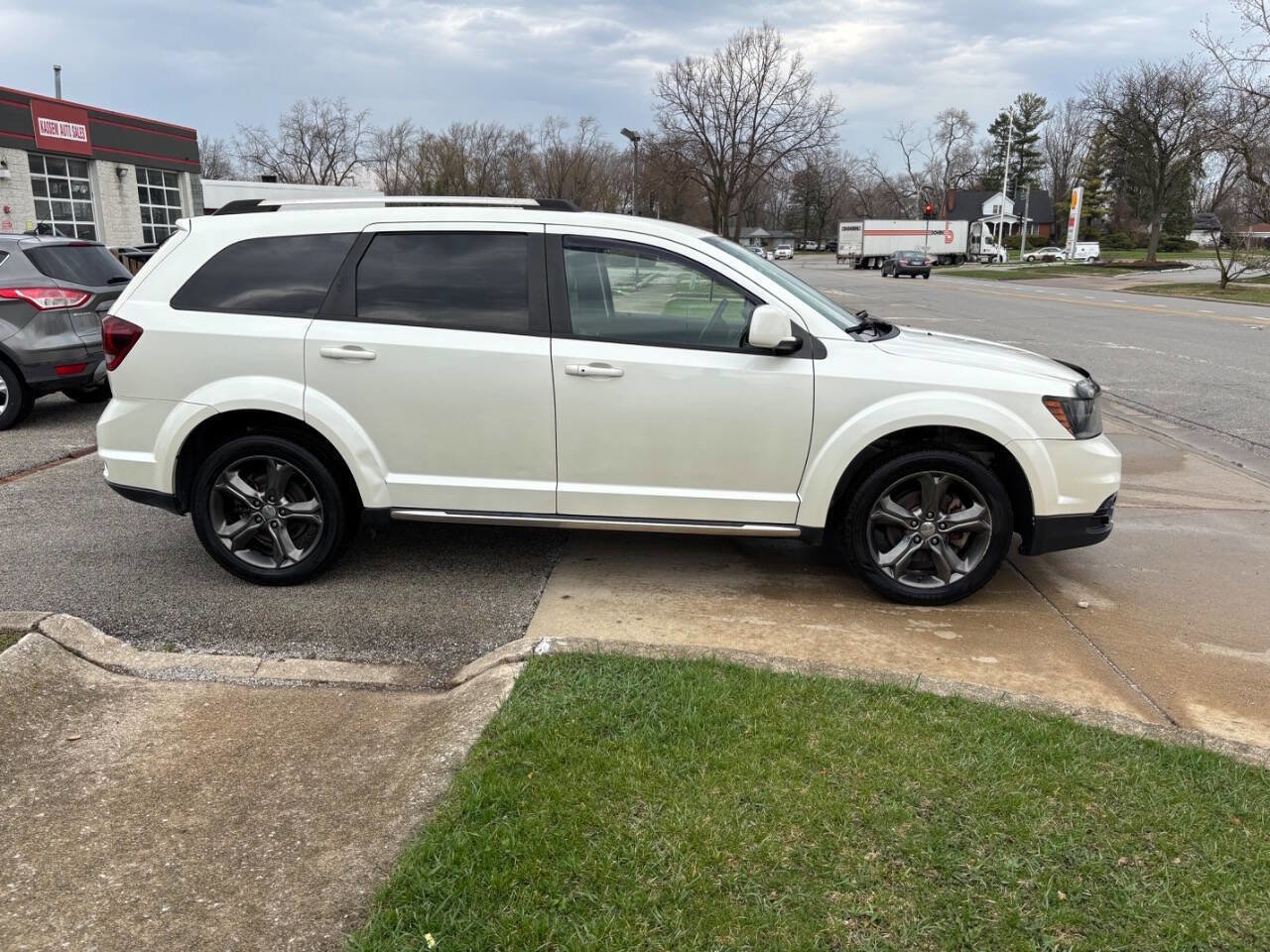 Used 2015 Dodge Journey Crossroad w/ Flexible Seating Group image 13