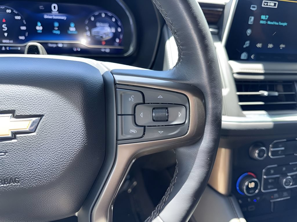 Used 2024 Chevrolet Suburban High Country w/ Advanced Technology Package AWD/4WD image 32