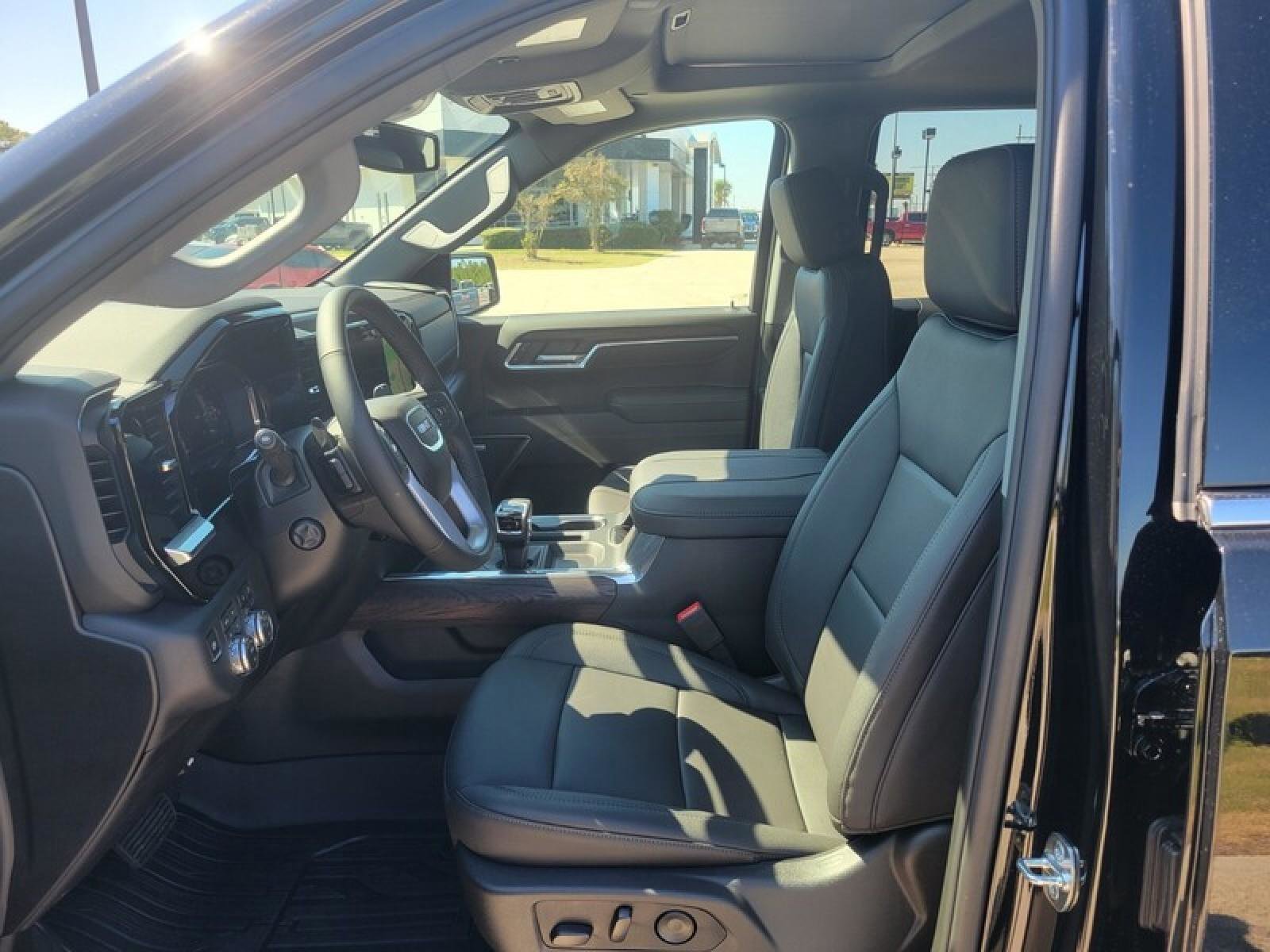 New 2026 GMC Sierra 1500 SLT w/ SLT Premium Plus Package image 11