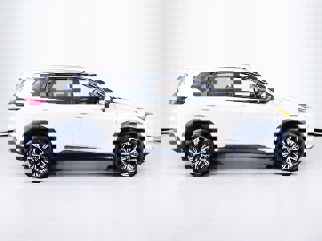 Certified 2023 Nissan Rogue SV w/ SV Premium Package image 4