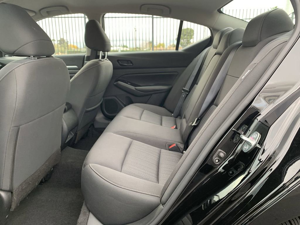 Used 2023 Nissan Altima 2.5 SV image 23