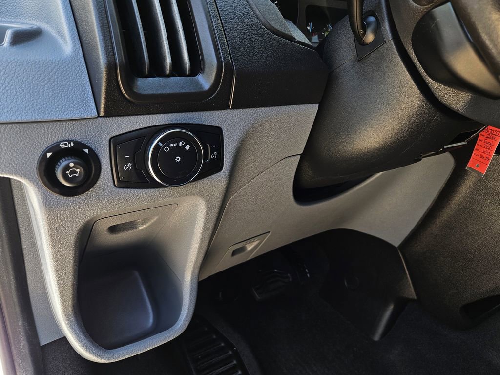 Used 2019 Ford Transit 150 XLT image 21