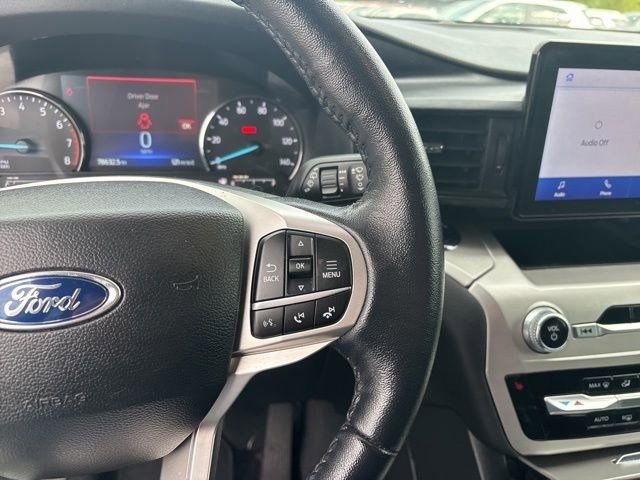 Used 2022 Ford Explorer XLT RWD image 17