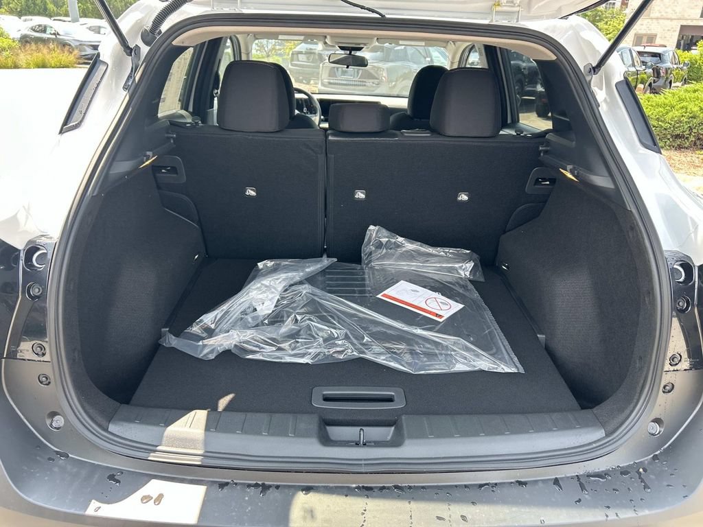 New 2026 Nissan Kicks SV w/ Cold Weather Package FWD image 13