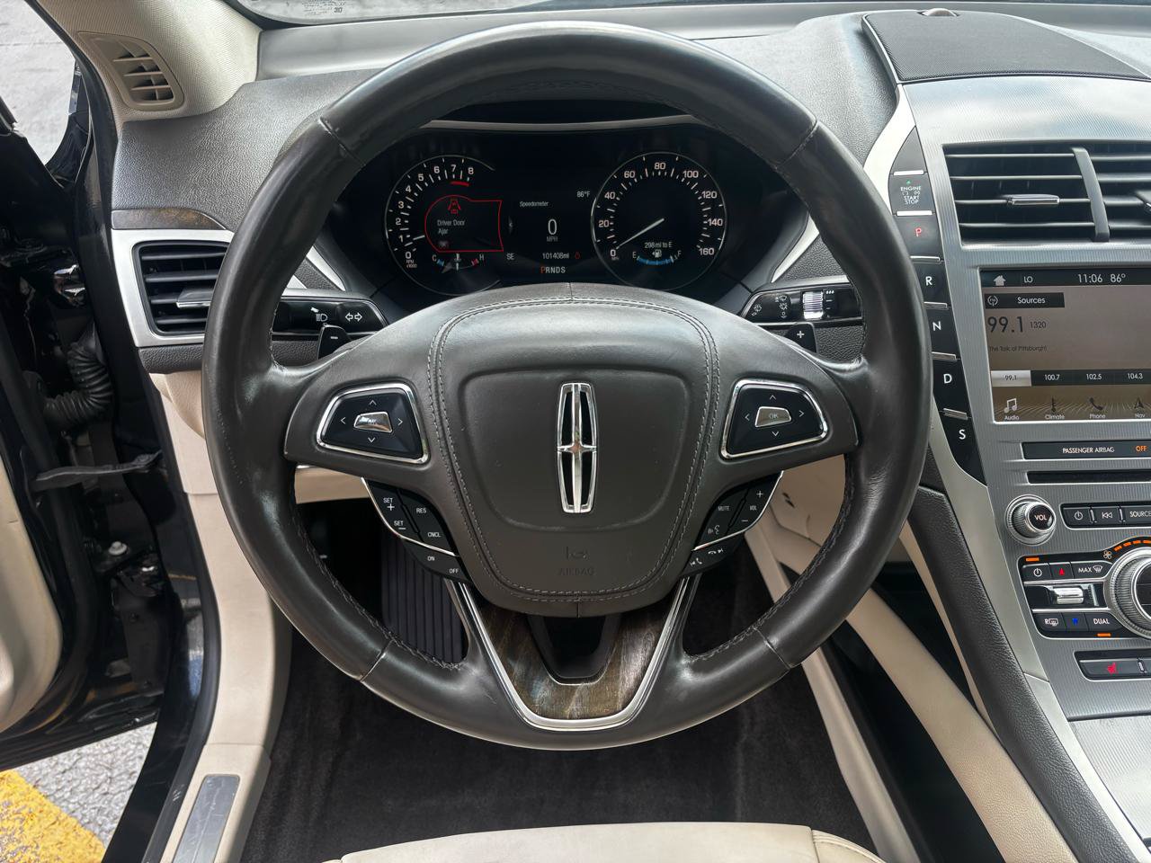 Used 2018 Lincoln MKZ Select w/ Select Plus Package AWD/4WD image 15