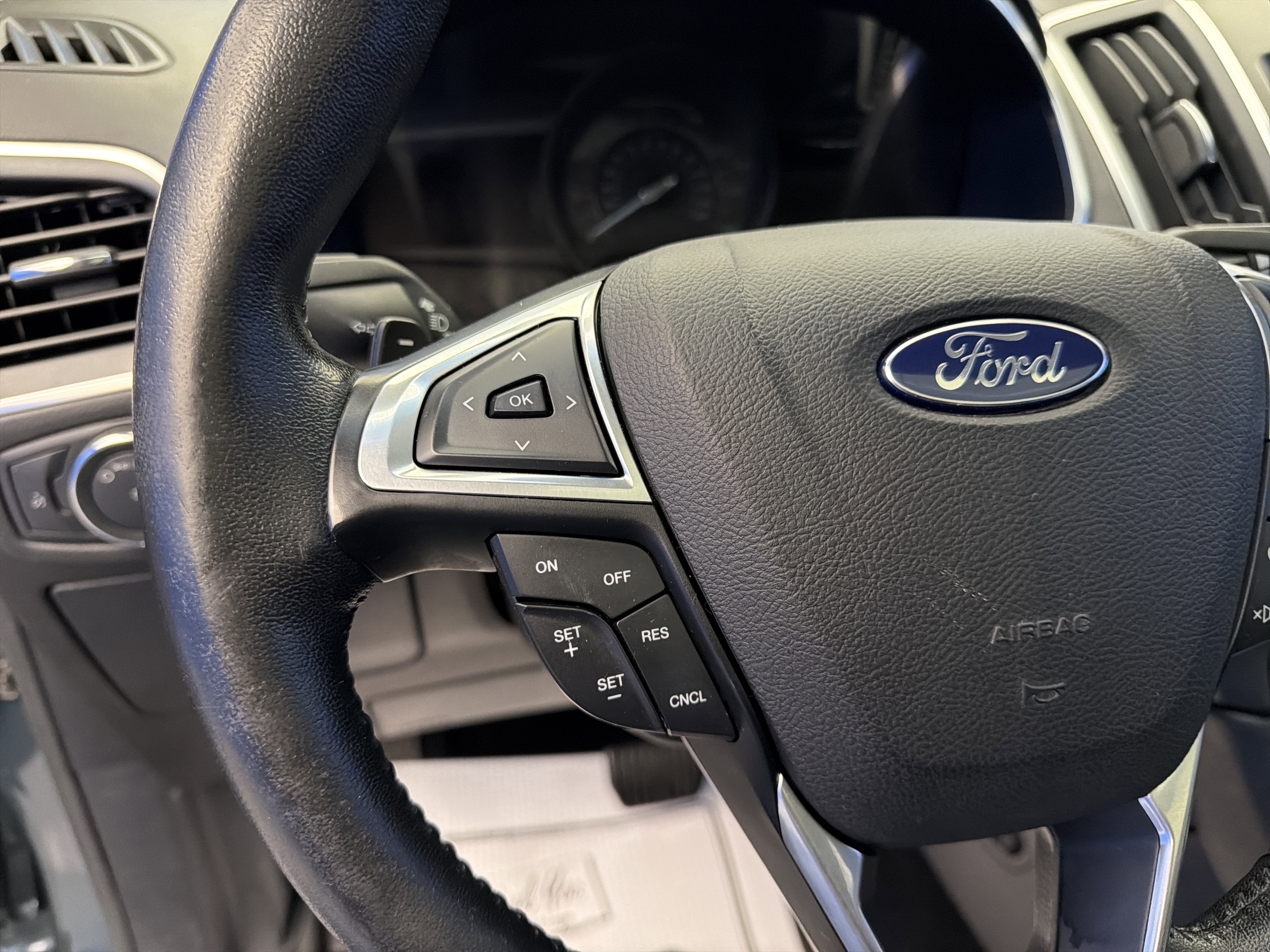 Used 2016 Ford Edge Titanium w/ Equipment Group 301A AWD/4WD image 16