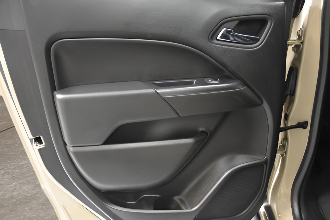 Used 2021 Chevrolet Colorado ZR2 w/ ZR2 Dusk Special Edition image 33