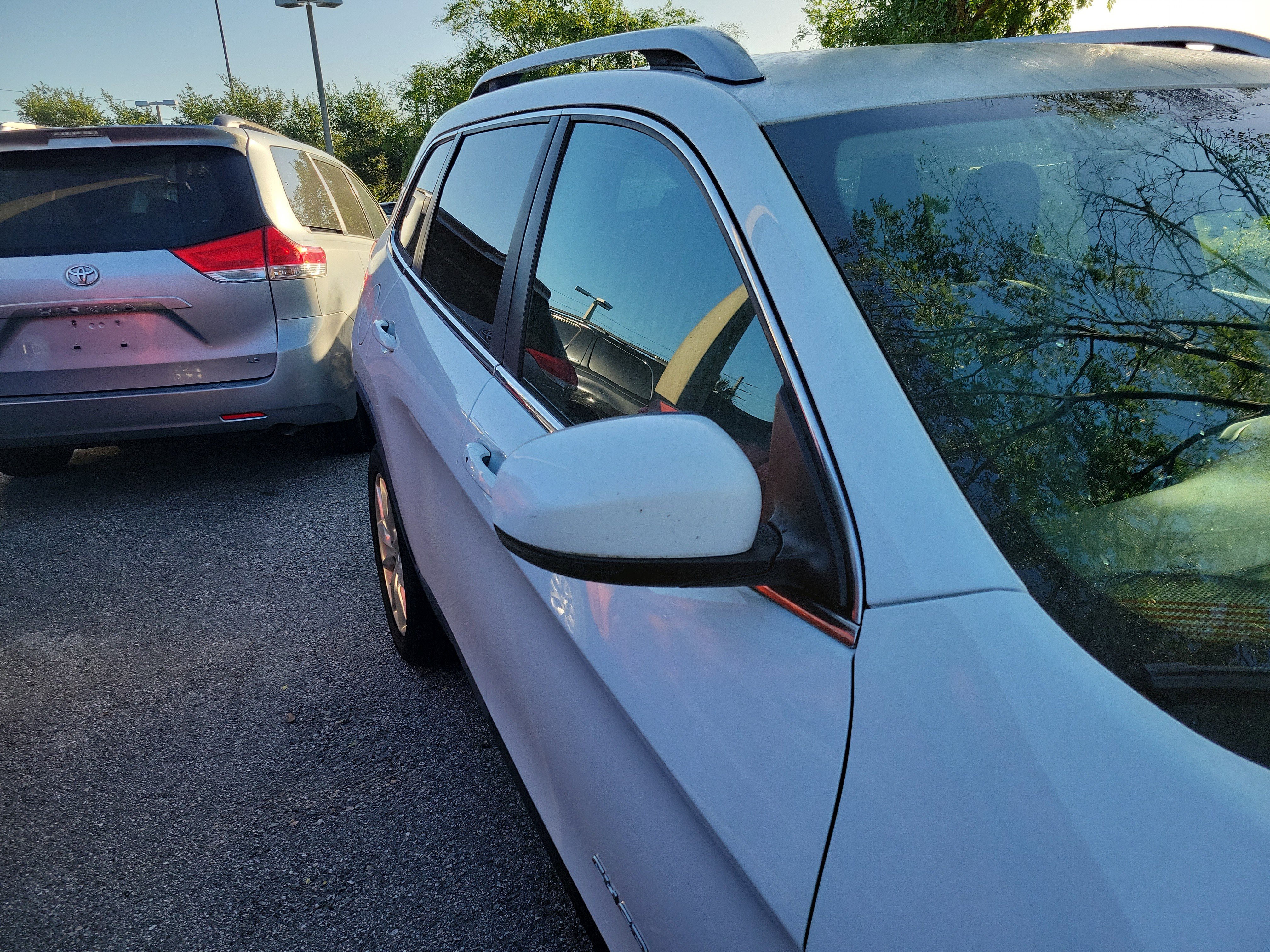 Used 2017 Jeep Cherokee Limited image 10