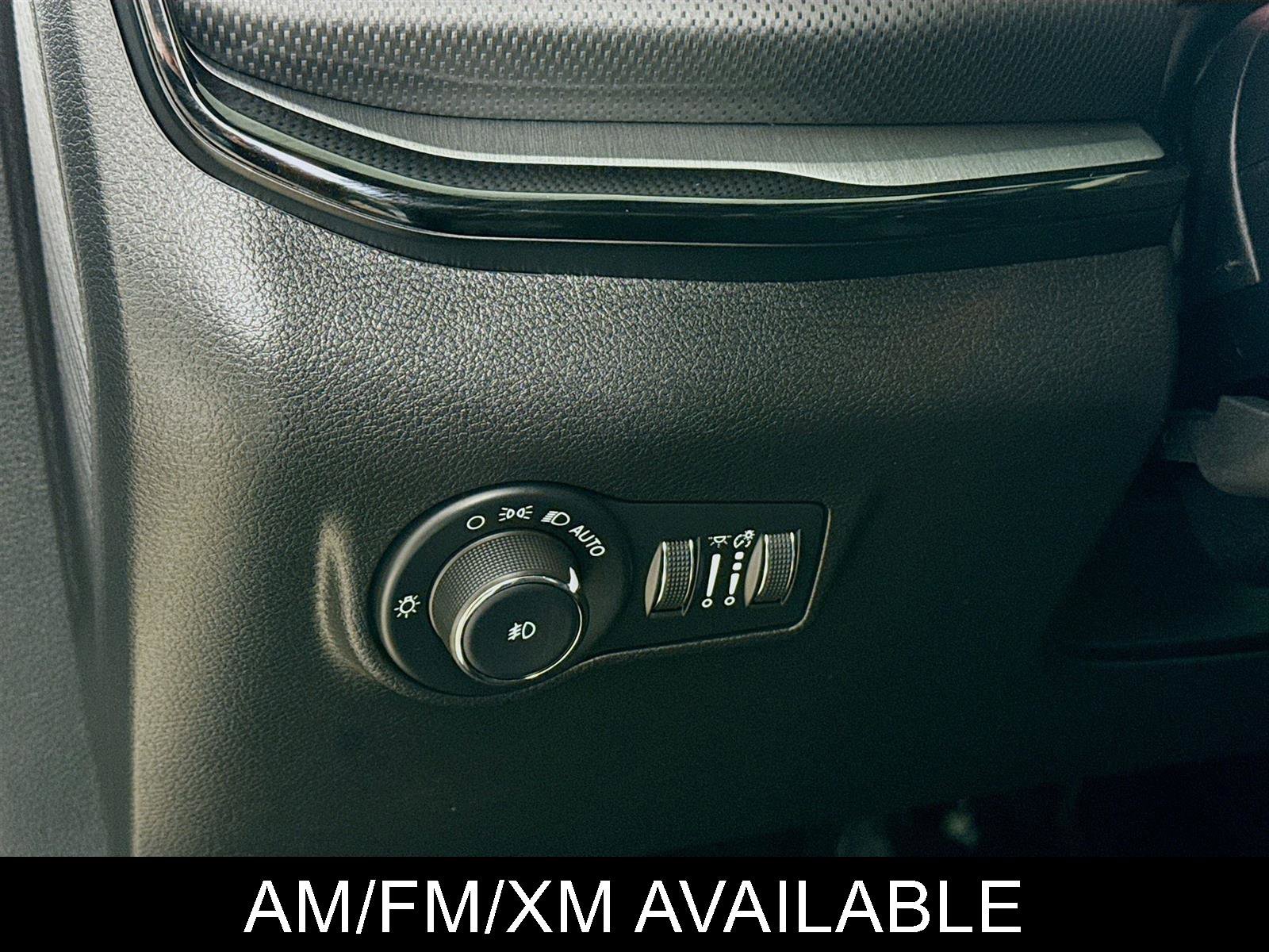 Used 2024 Jeep Compass Trailhawk AWD/4WD image 14