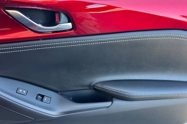 New 2025 MAZDA MX-5 Miata RF Grand Touring image 18