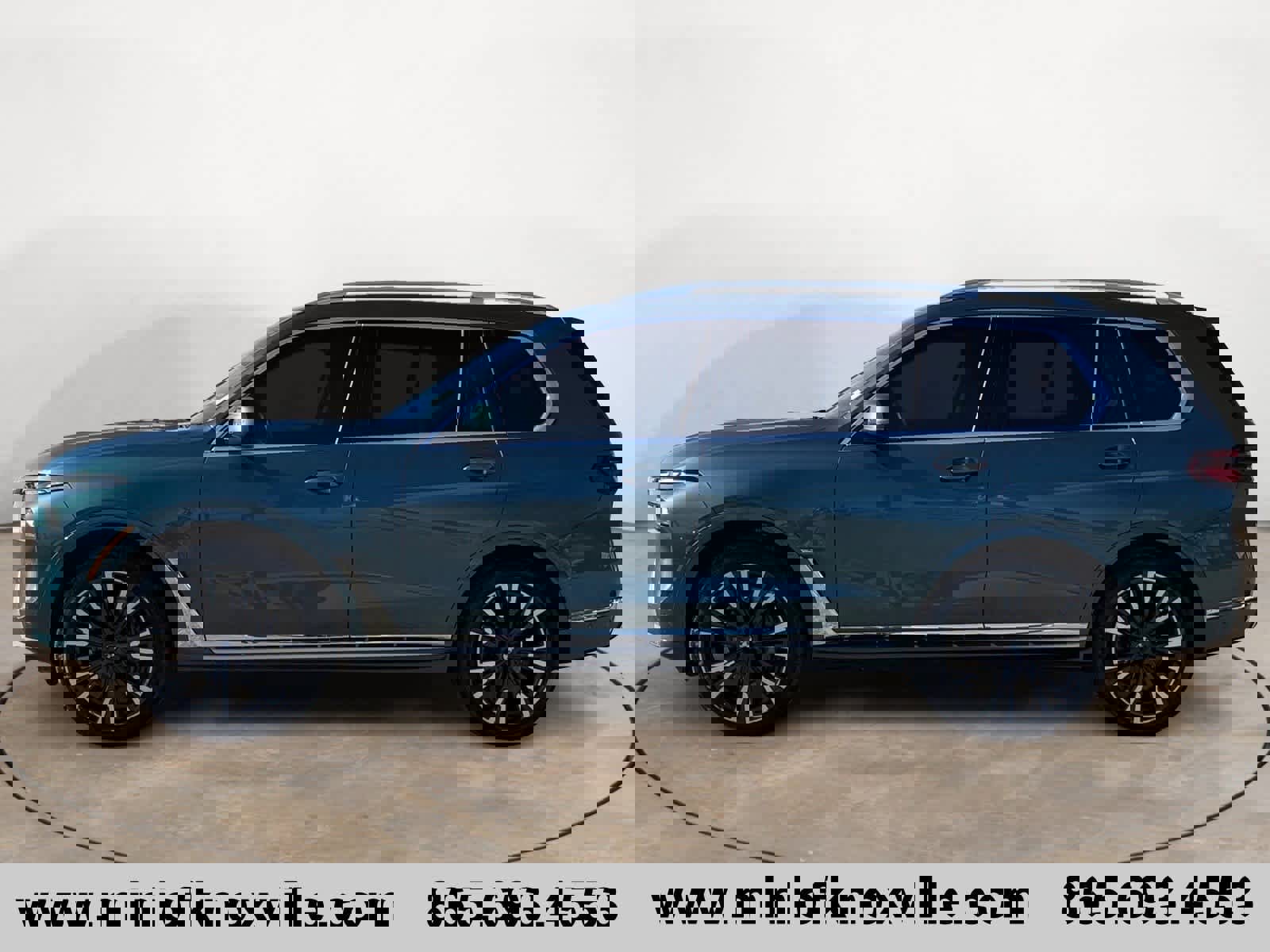 Used 2023 BMW X7 xDrive40i w/ Executive Package image 6