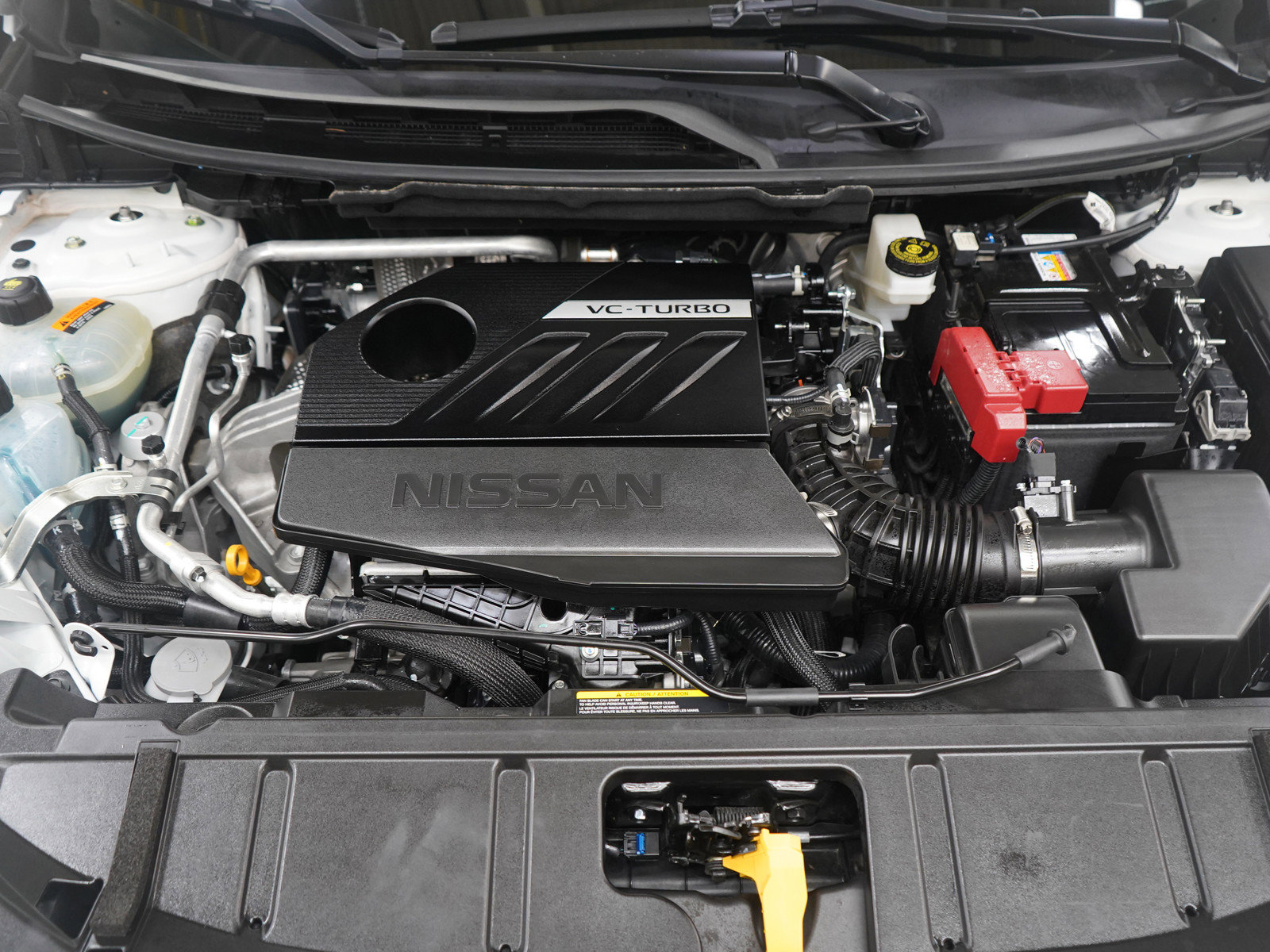 Used 2023 Nissan Rogue SV w/ SV Premium B Package image 32