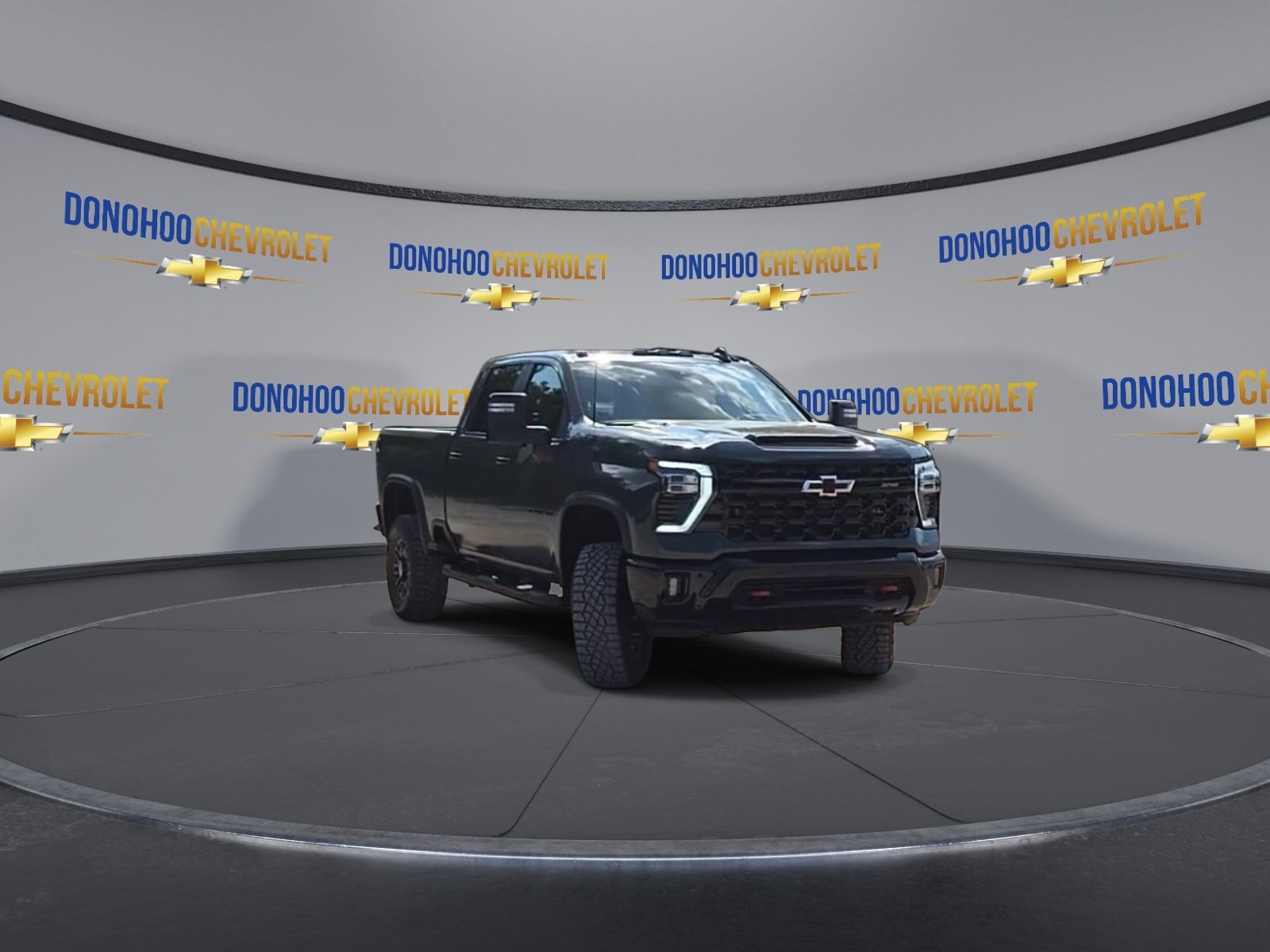 New 2026 Chevrolet Silverado 2500 ZR2 w/ LPO, Dark Essentials Package AWD/4WD image 9