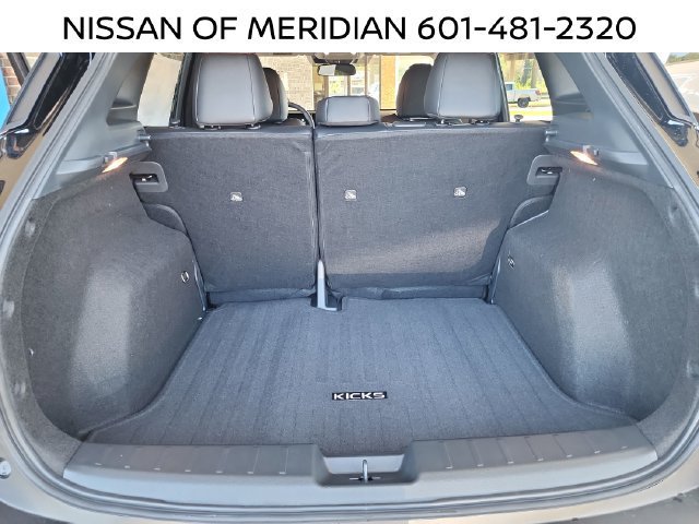 New 2027 Nissan Kicks SR FWD image 20