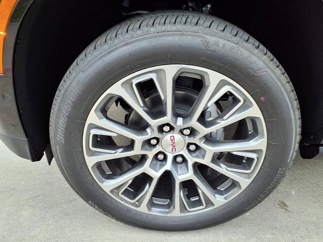 New 2026 GMC Yukon Denali w/ Denali Reserve Package RWD image 22