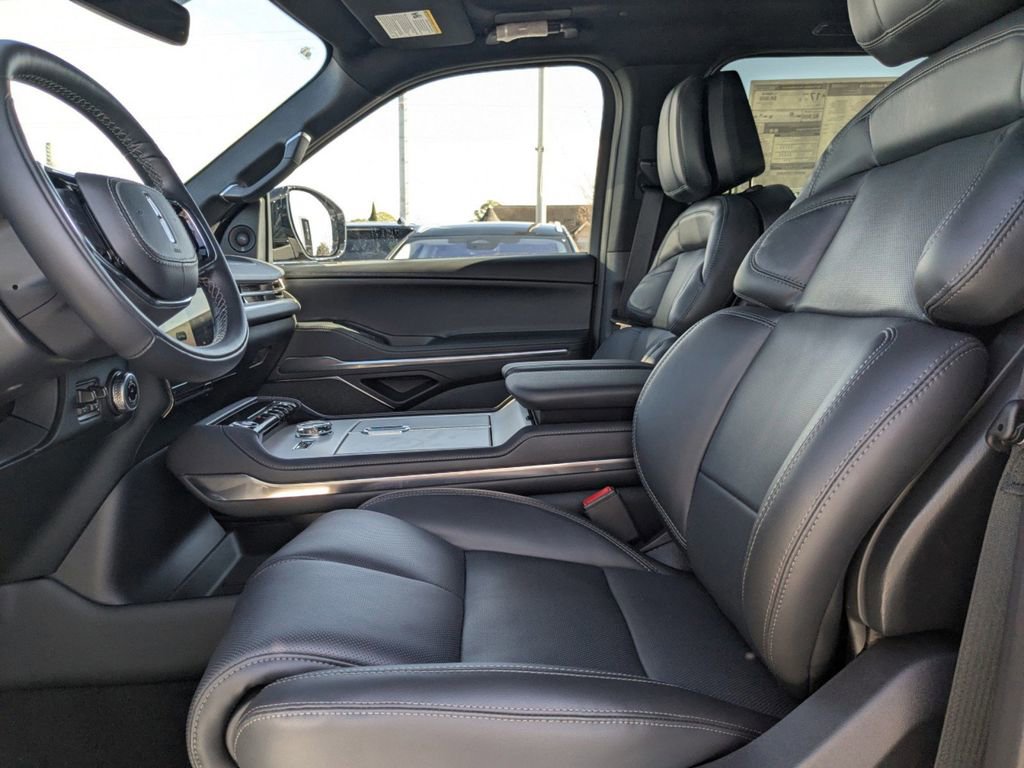 New 2026 Lincoln Navigator L Reserve w/ Jet Appearance Package image 22