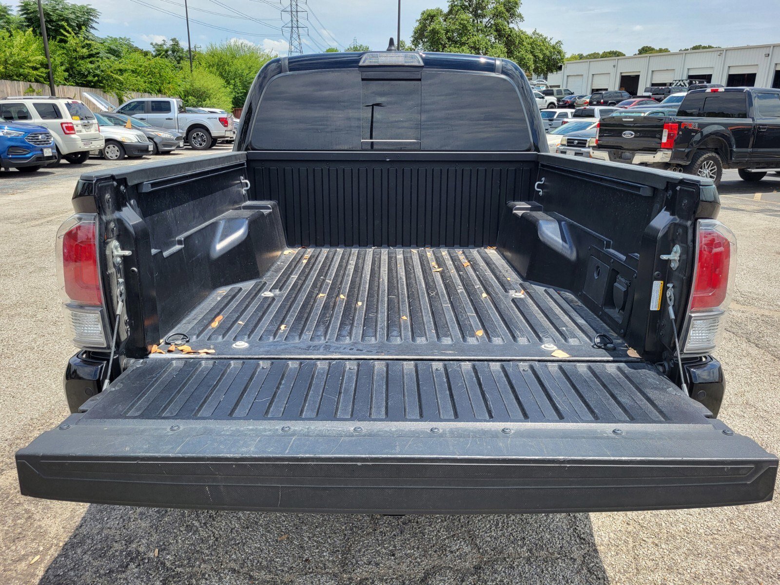 Used 2023 Toyota Tacoma TRD Off-Road image 30
