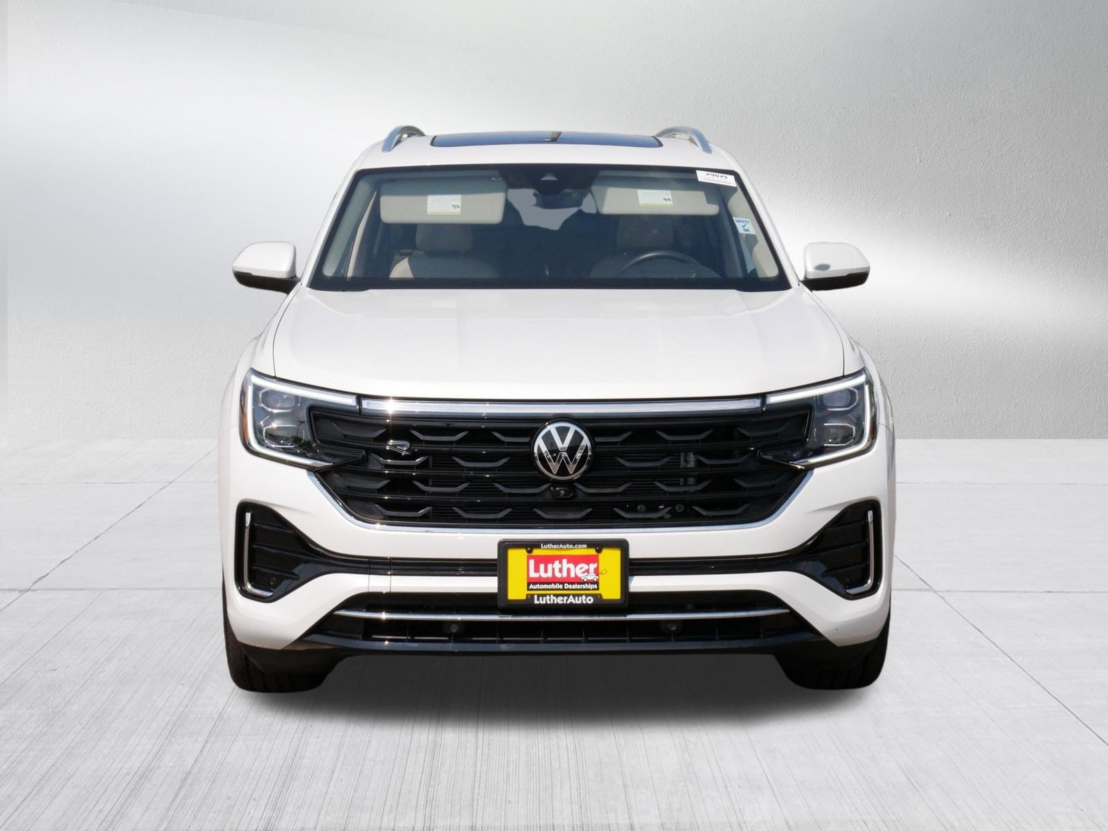 Used 2025 Volkswagen Atlas SEL Premium R-Line AWD/4WD image 2