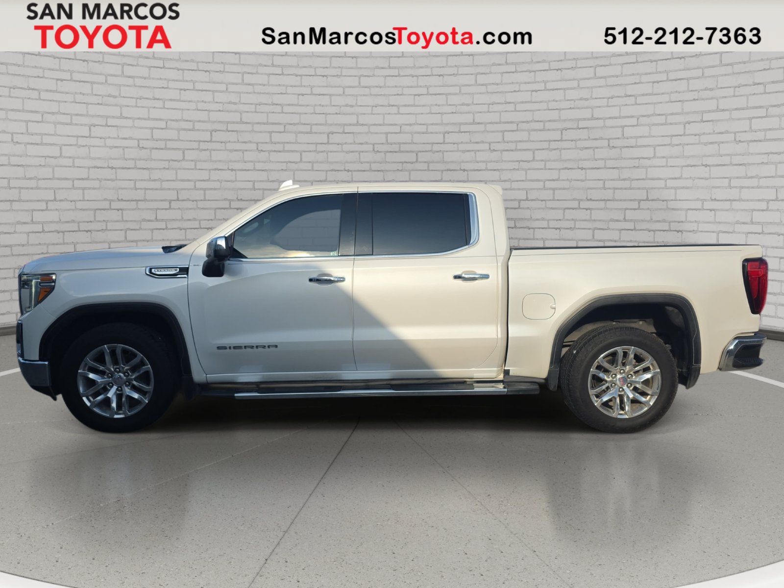 Used 2022 GMC Sierra 1500 SLT RWD image 9