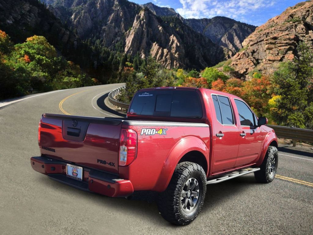 Used 2018 Nissan Frontier PRO-4X AWD/4WD image 3