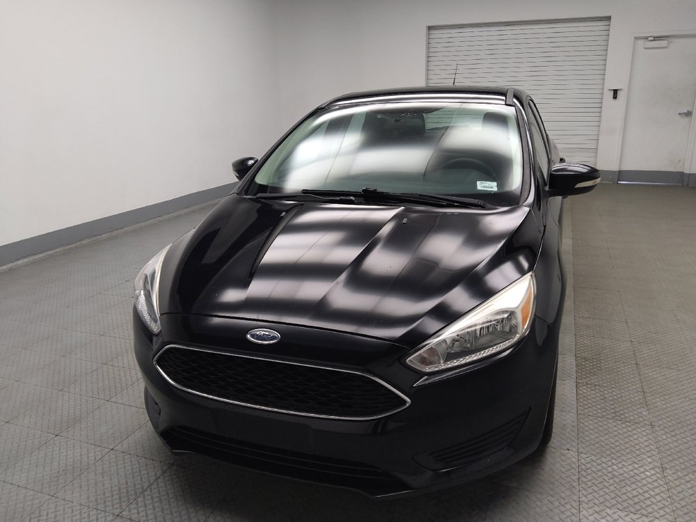 Used 2018 Ford Focus SE w/ Cold Weather Package FWD image 15