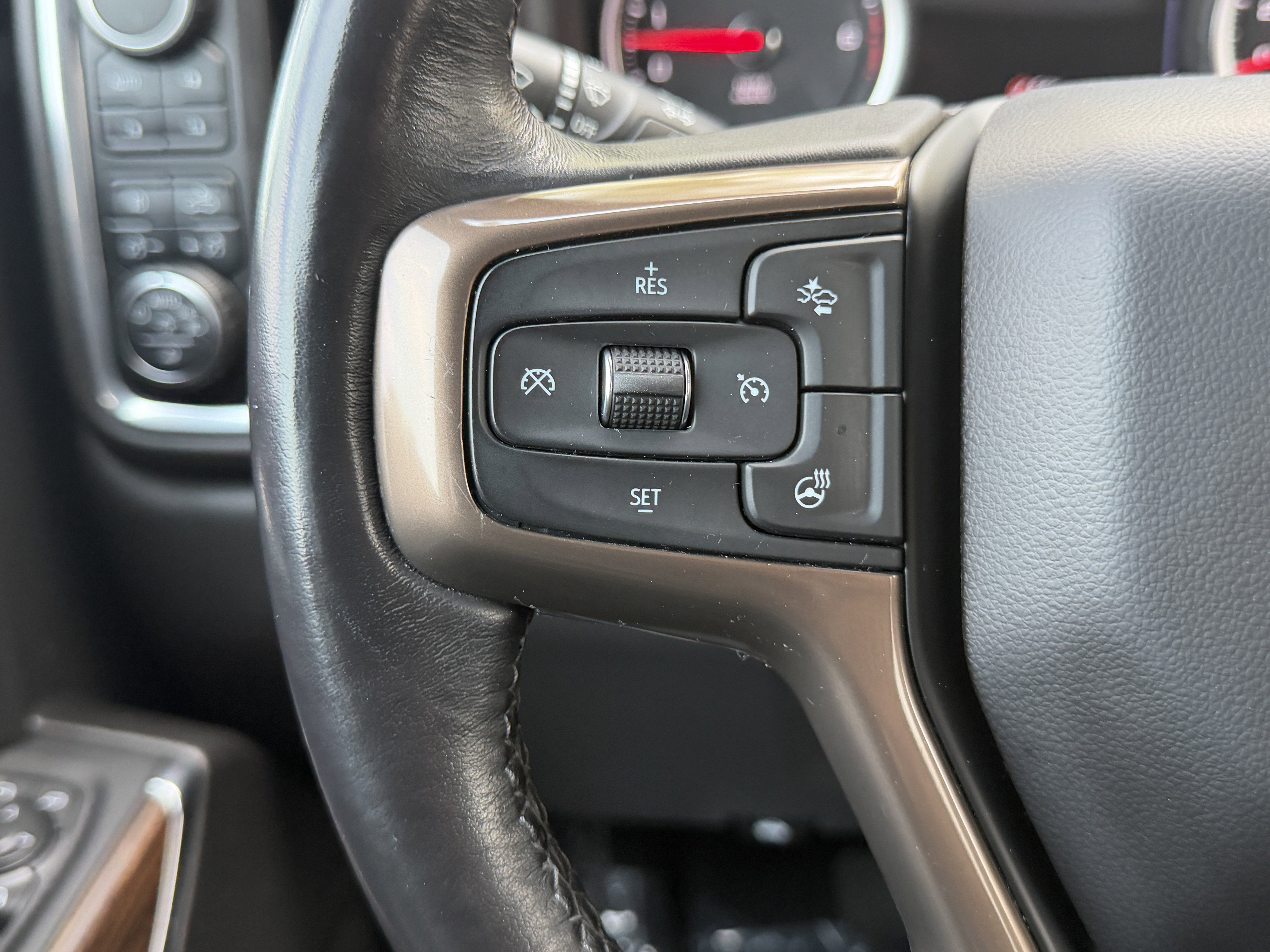 Used 2022 Chevrolet Silverado 1500 High Country w/ Technology Package AWD/4WD image 45