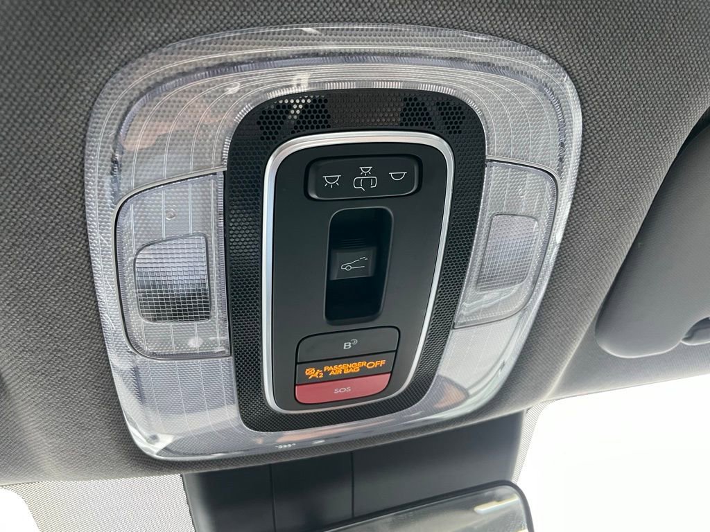 Used 2025 Hyundai Elantra SEL FWD image 20