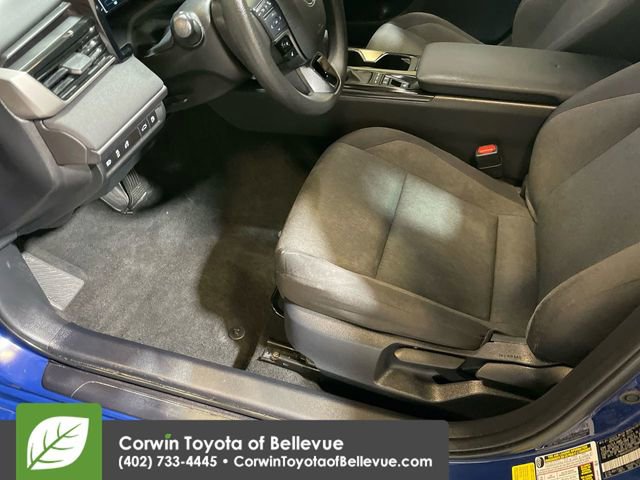 Used 2025 Toyota Camry LE image 12