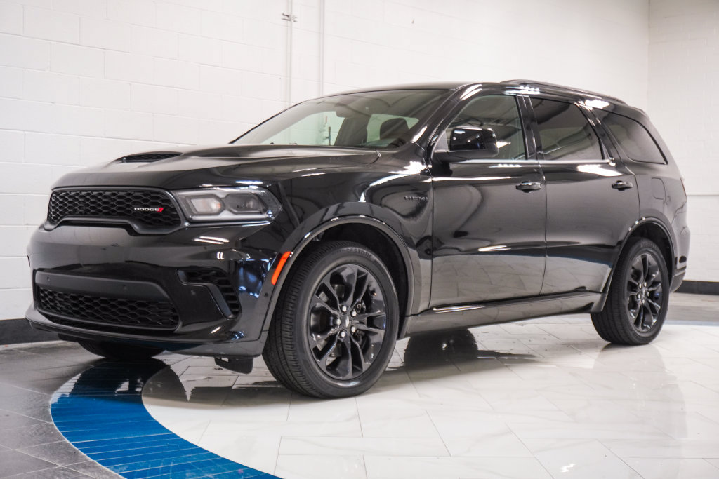 Used 2023 Dodge Durango R/T w/ Blacktop Package AWD/4WD image 4