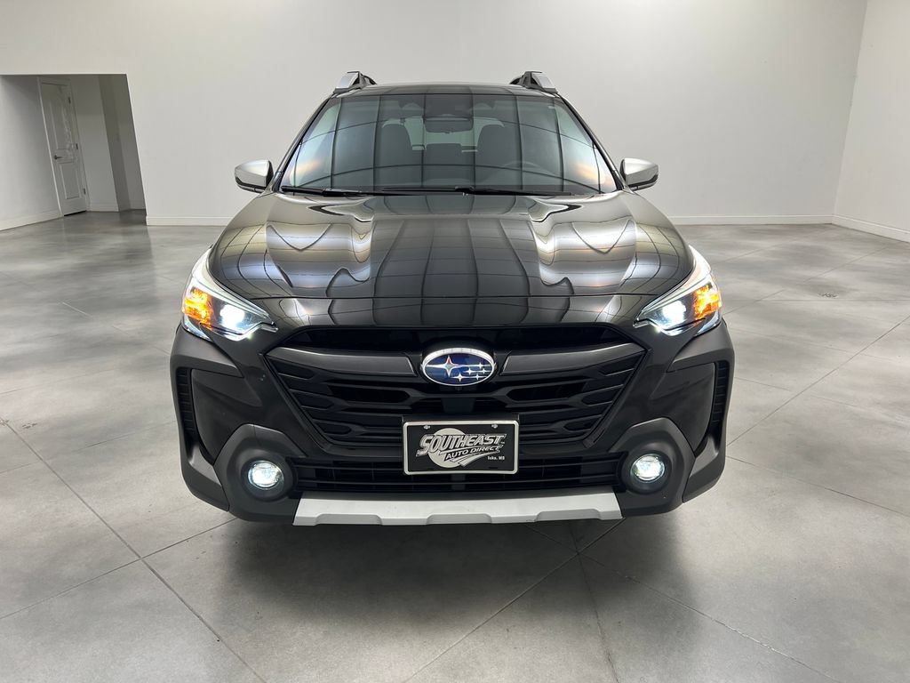 Used 2025 Subaru Outback Touring XT AWD/4WD image 3