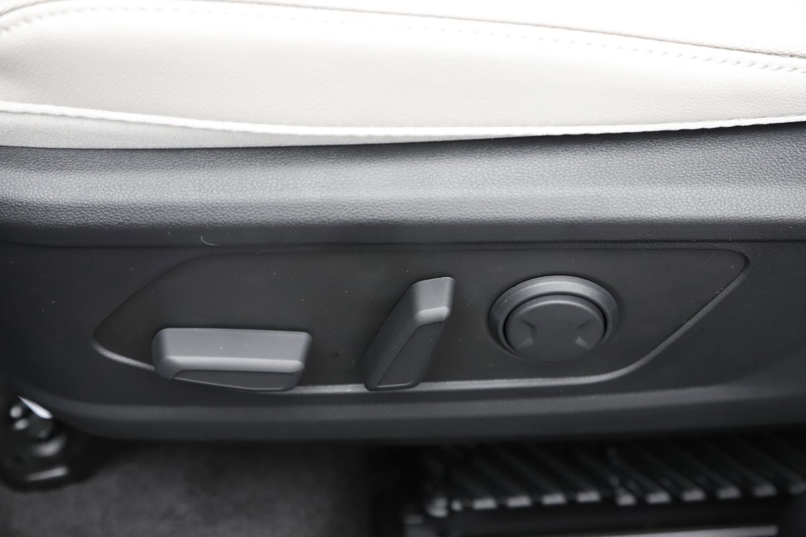 New 2026 Hyundai Tucson Limited AWD/4WD image 15