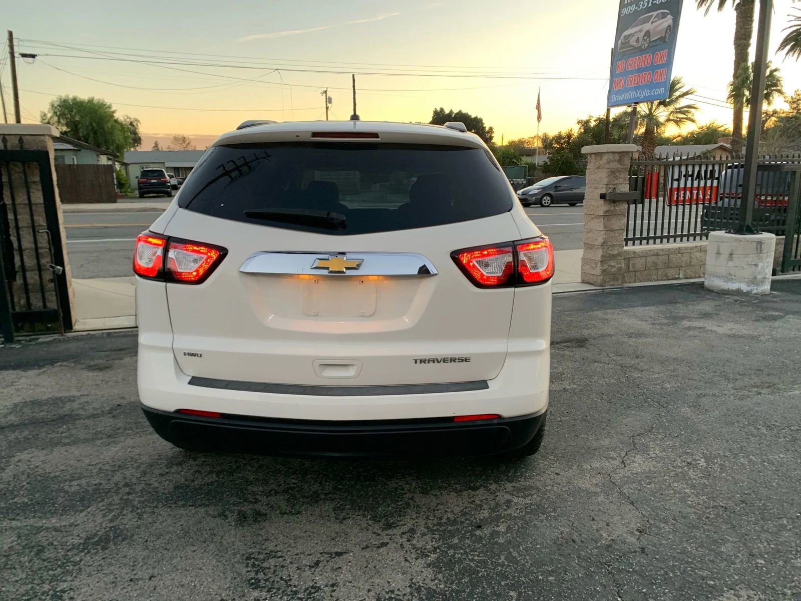 Used 2015 Chevrolet Traverse LS image 24