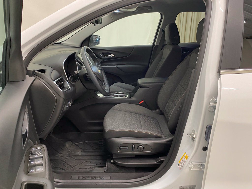 Used 2024 Chevrolet Equinox LT w/ LPO, Floor Liner Package FWD image 14