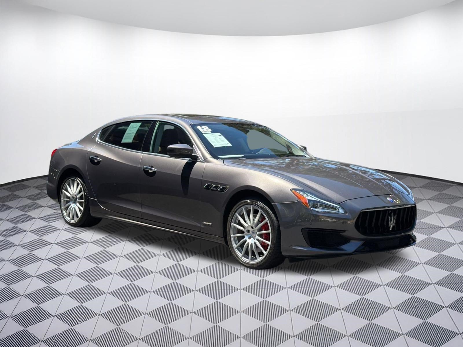 Used 2018 Maserati Quattroporte S GranSport Q4 AWD/4WD image 8