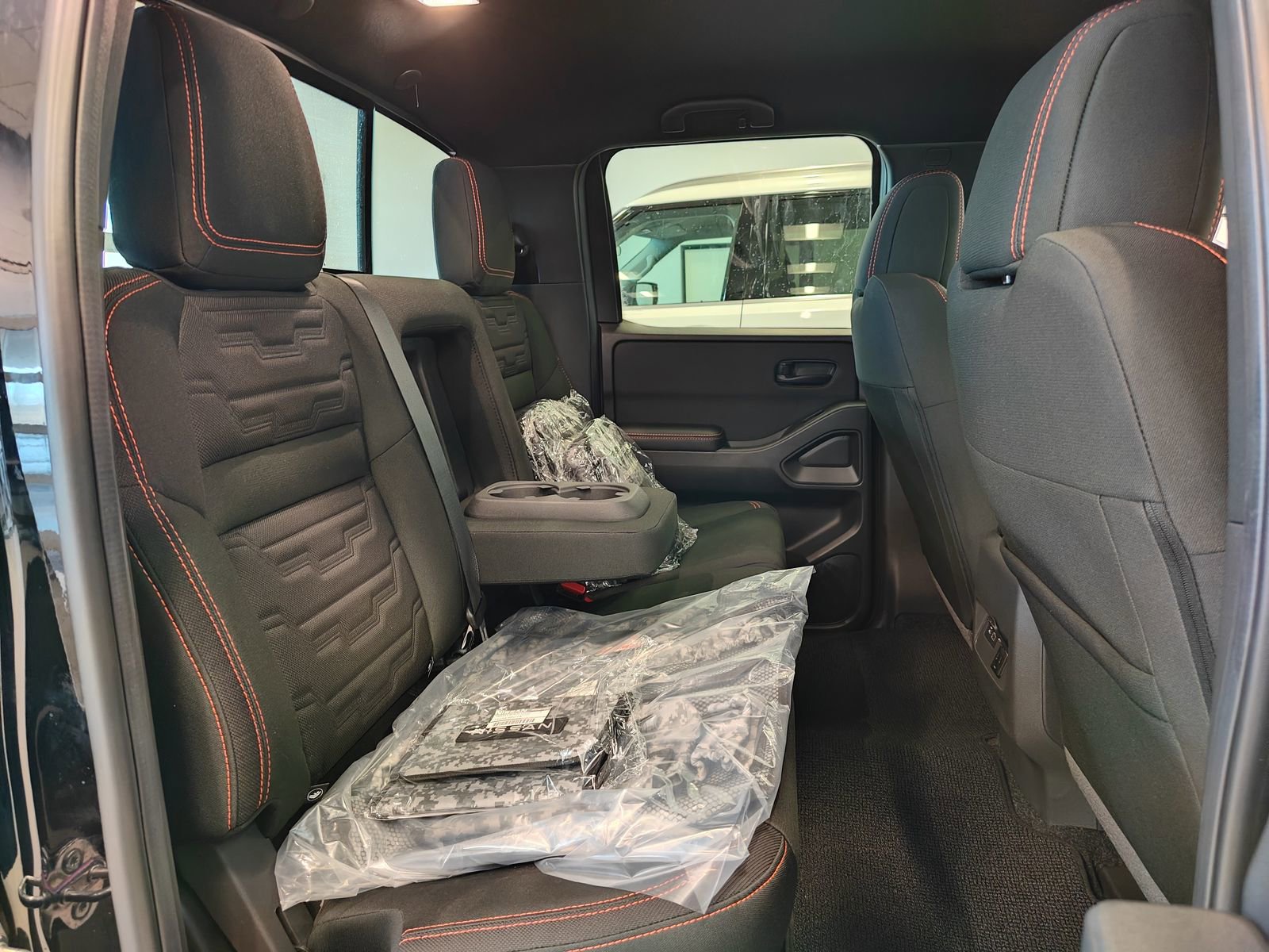 New 2026 Nissan Frontier PRO-4X w/ Pro-4x Convenience Package AWD/4WD image 14