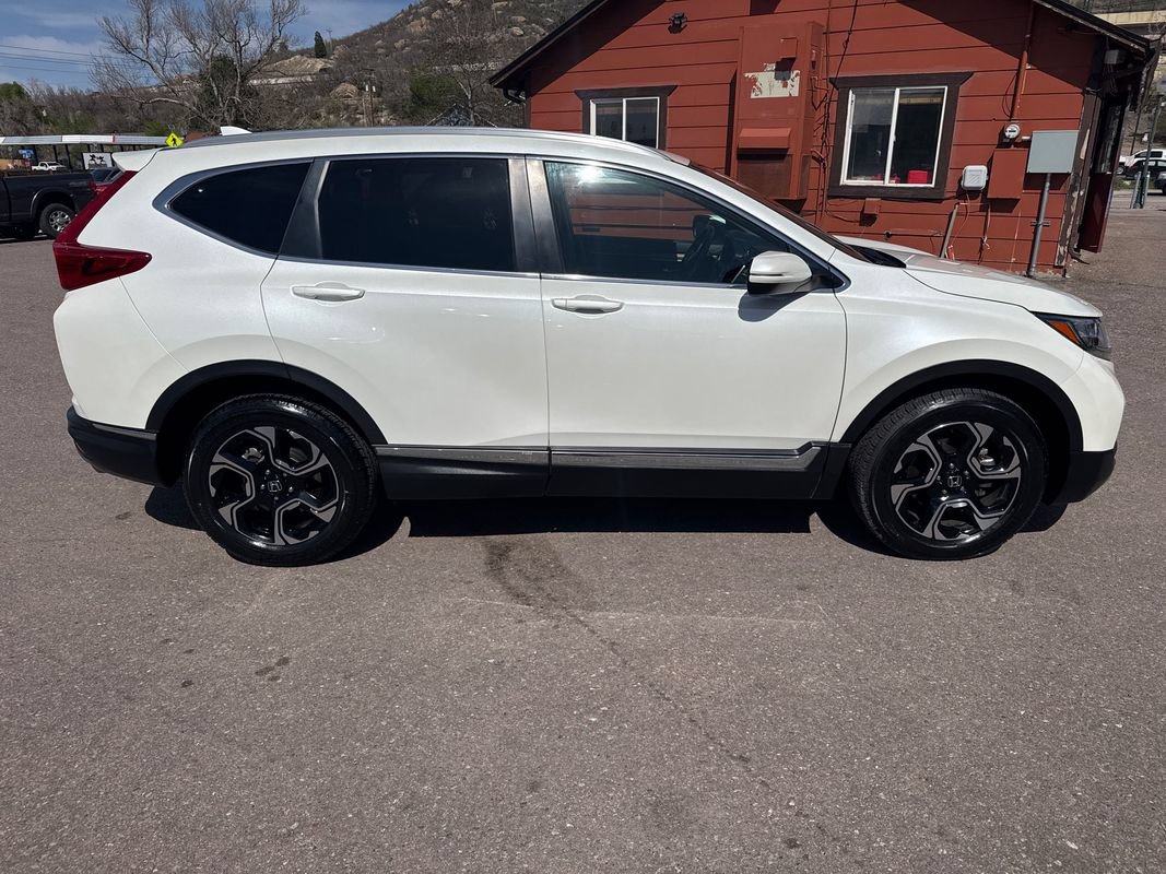 Used 2018 Honda CR-V Touring image 8