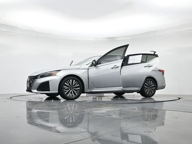 Used 2023 Nissan Altima 2.5 SV image 52
