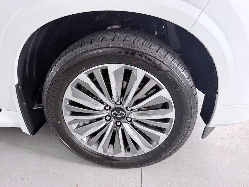 New 2027 INFINITI QX80 Luxe w/ Cargo Package RWD image 4