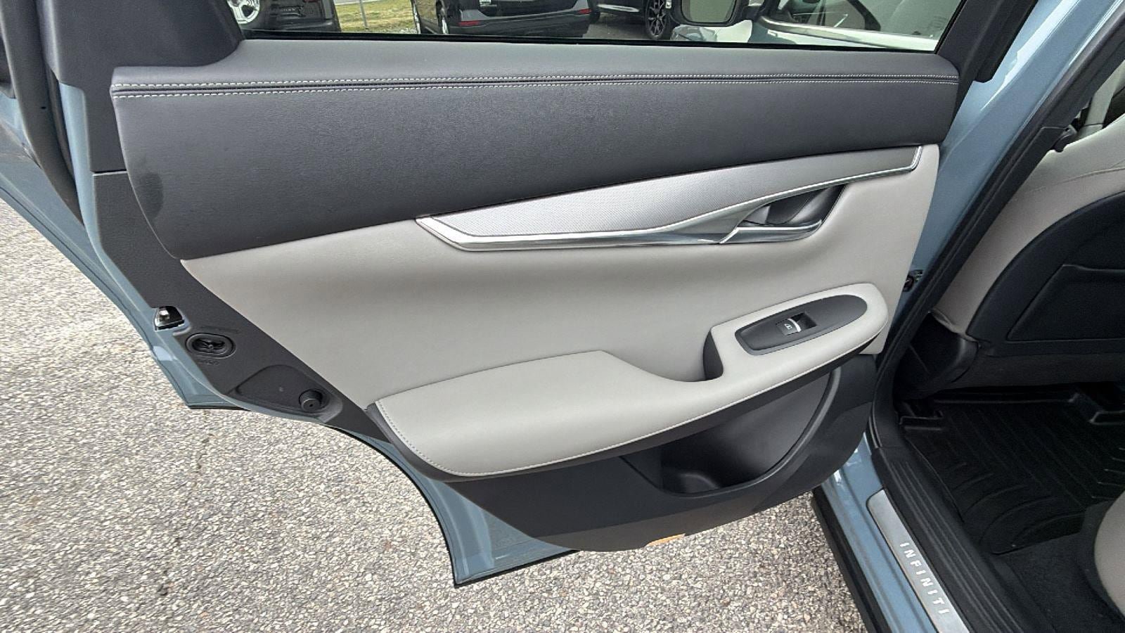 Used 2023 INFINITI QX50 Luxe image 20