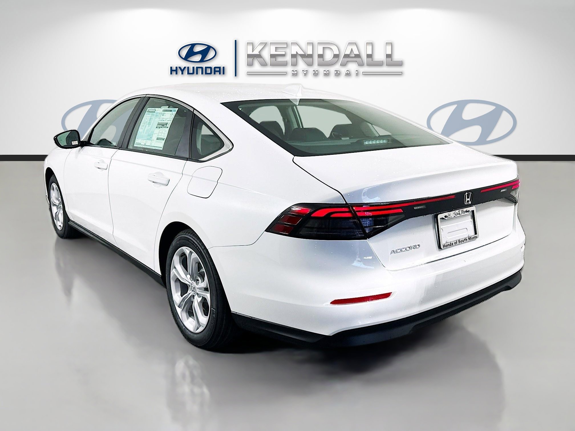Used 2025 Honda Accord LX image 4