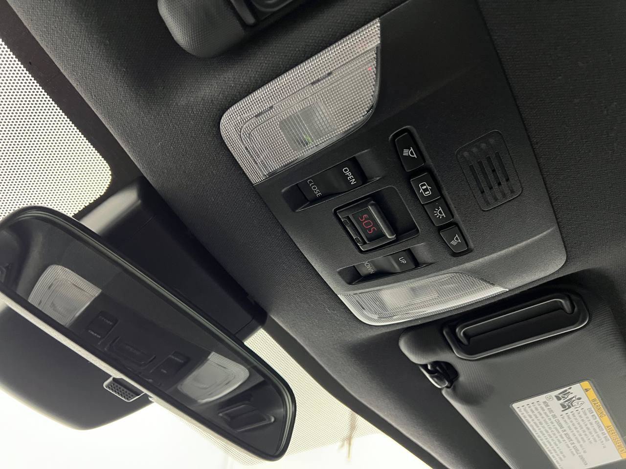 Used 2020 Toyota Corolla SE FWD image 24