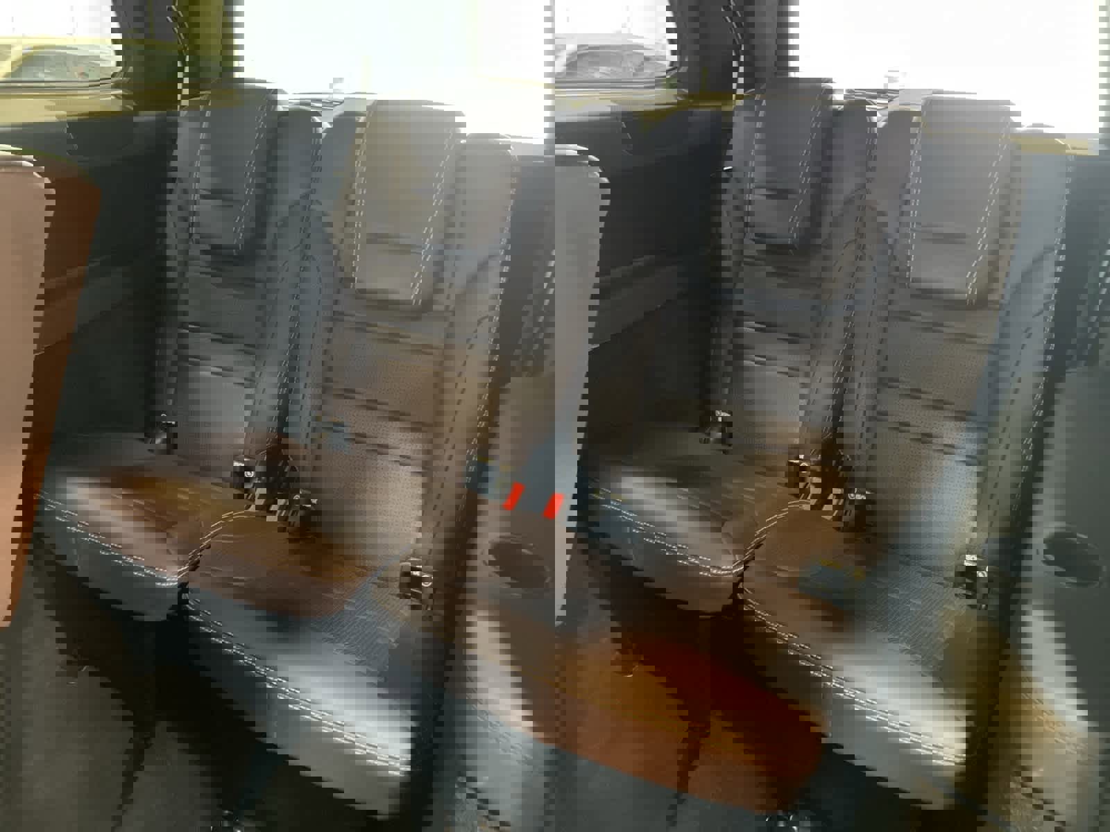 Used 2015 Mercedes-Benz GL 63 AMG 4MATIC image 30