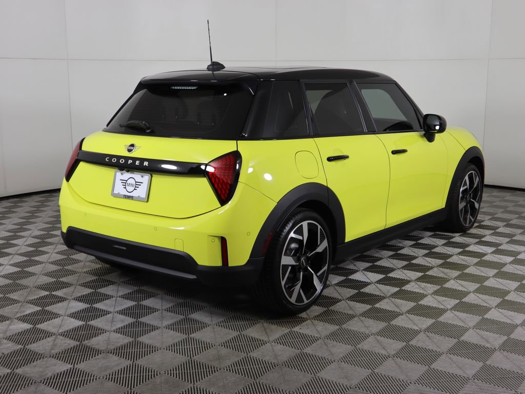 New 2026 MINI Cooper 4-Door Hardtop image 5