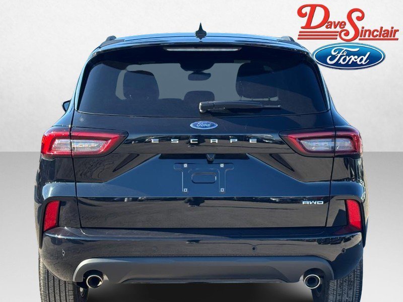 Used 2023 Ford Escape ST-Line w/ Tech Pack #1 AWD/4WD image 8