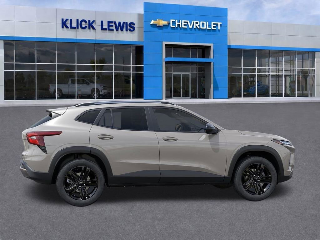 New 2026 Chevrolet Trax ACTIV w/ Sunroof Package FWD image 5