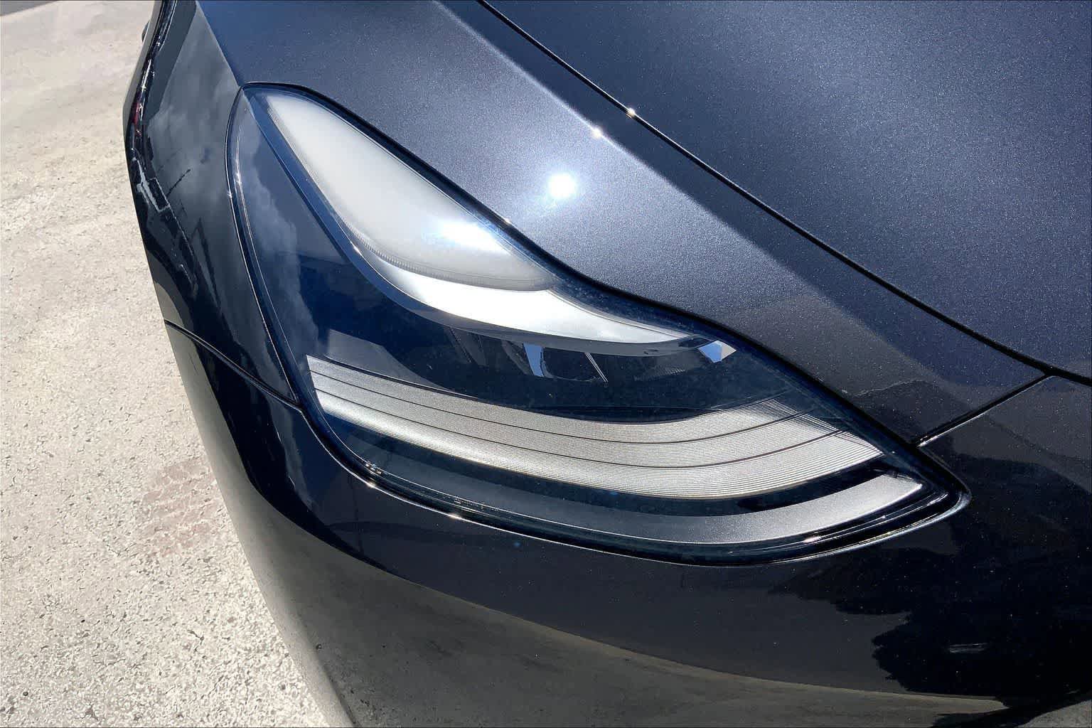 Used 2024 Tesla Model Y Performance AWD/4WD image 31