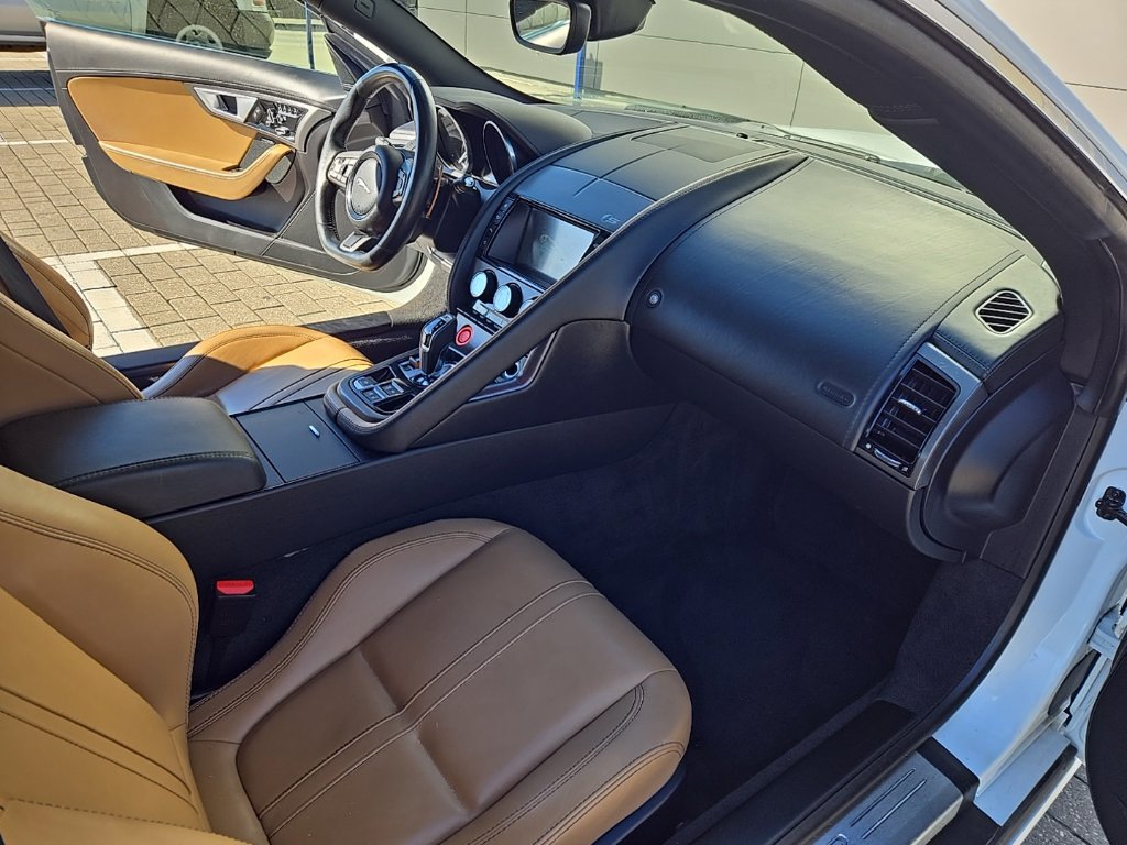 Used 2016 Jaguar F-TYPE S AWD/4WD image 18
