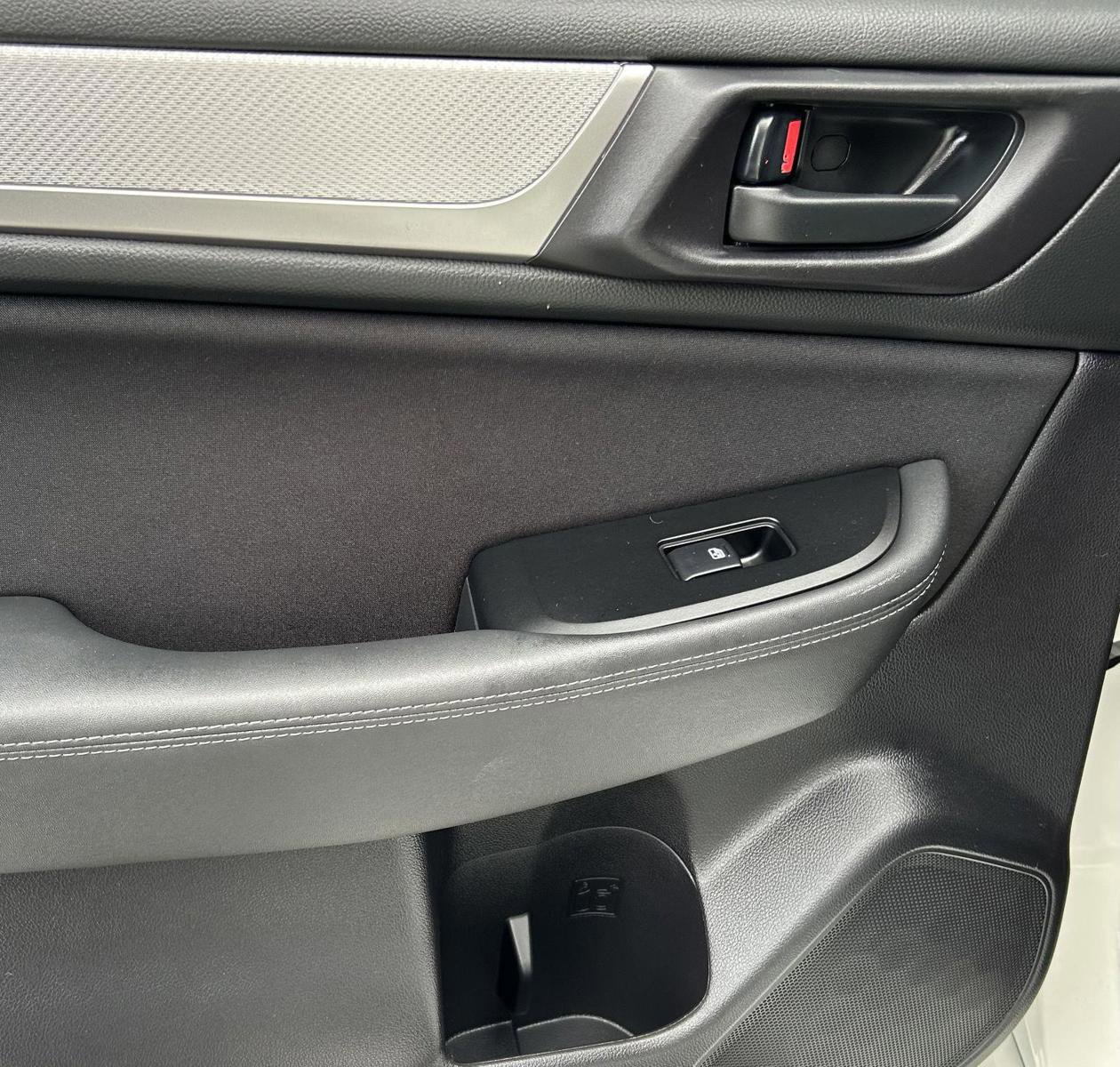 Used 2017 Subaru Legacy 2.5i w/ Alloy Wheel Package image 13