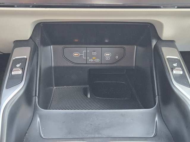 Certified 2025 Kia Sorento EX w/ Panoramic Sunroof Package FWD image 19